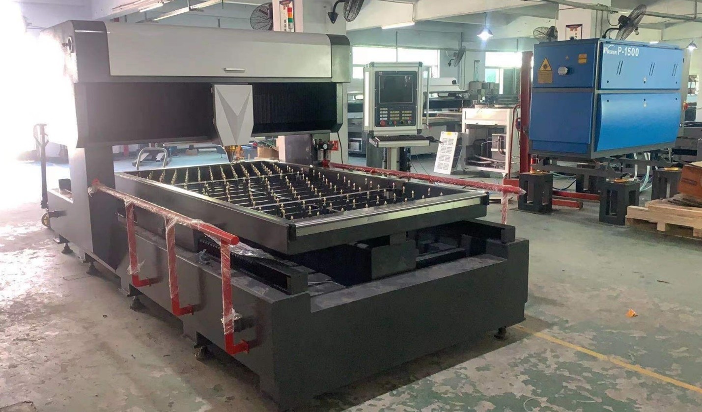 Станок лазерной резки, модель 1325/1500W